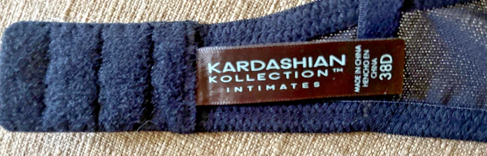 Sujetador con aros de encaje ligeramente acolchado Kardashian para dama talla 38D Foto 3 de 3