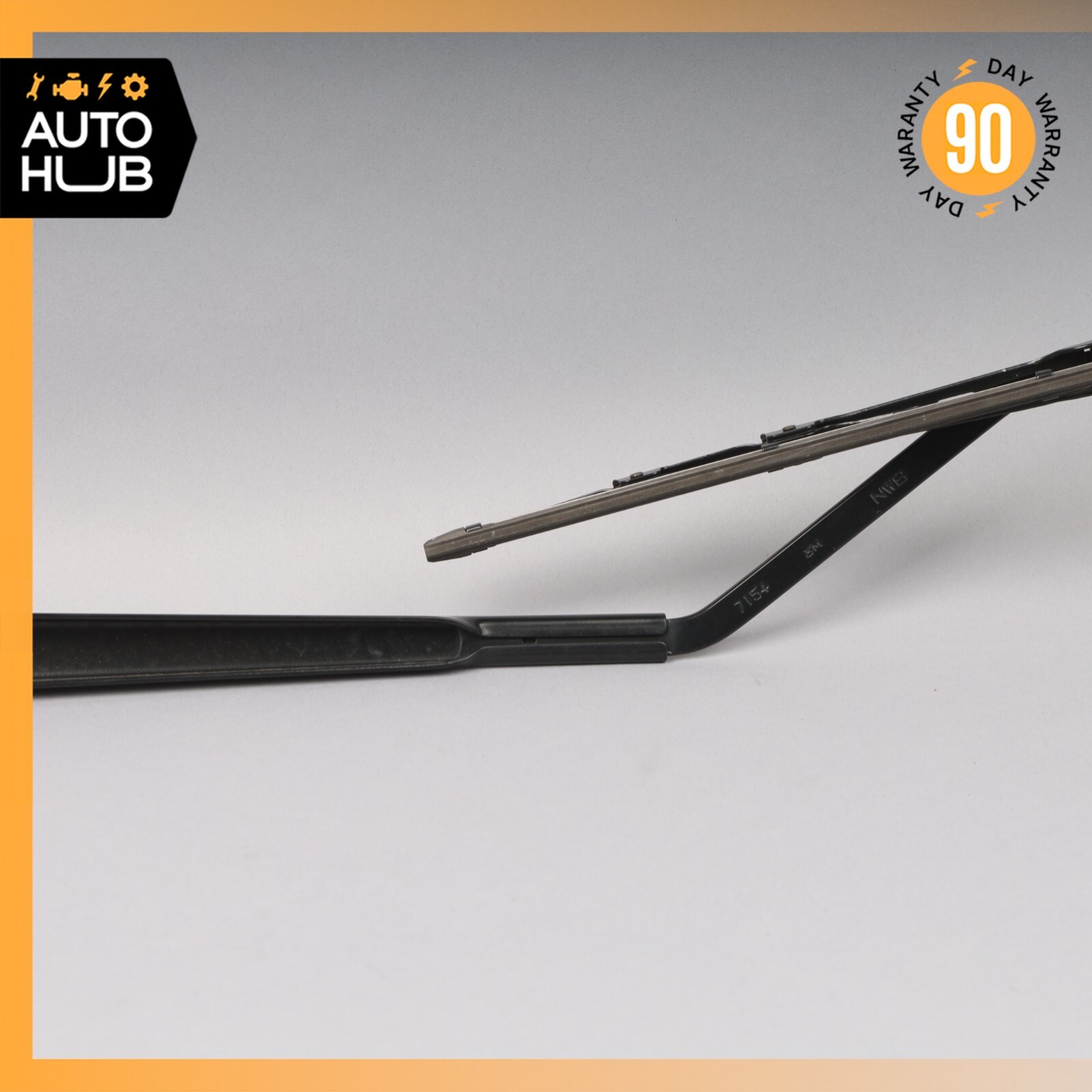 03-13 Maserati Quattroporte Right Side Windshield Washer Wiper Arm Blade OEM