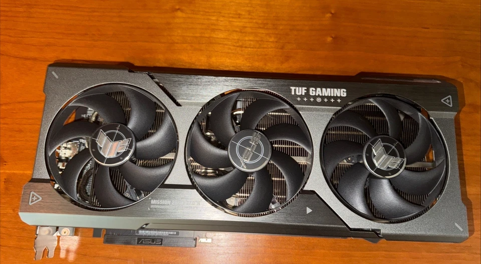 ASUS TUF 7900XTX OC 24GB  - Image 4 of 4