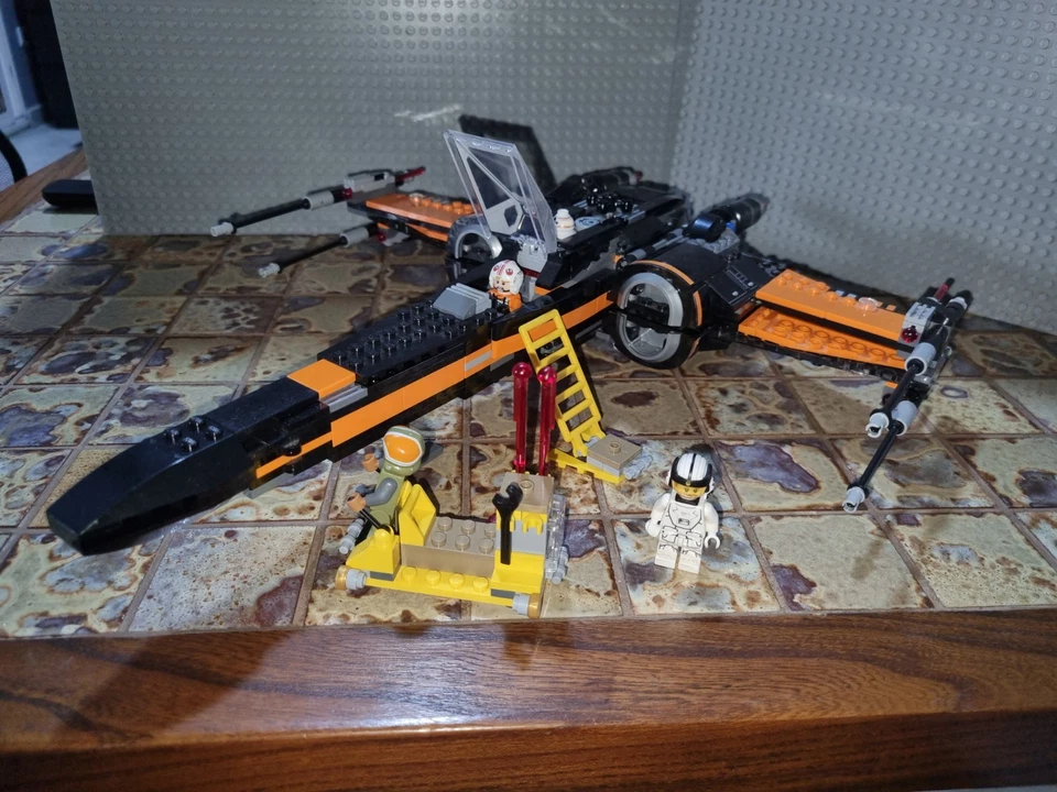 LEGO Star Wars 75102 Poe's X-Wing Fighter, photo 4 sur 4