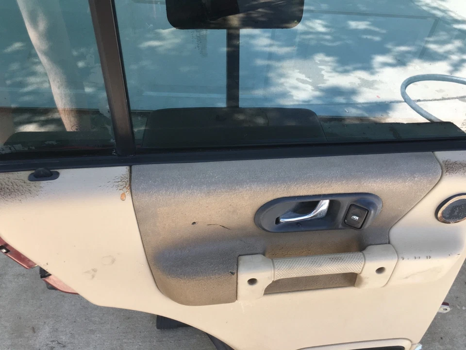 Land Rover Discovery 1999-2004 conductor puerta trasera izquierda rojo OEM vidrio/mango Foto 2 de 4