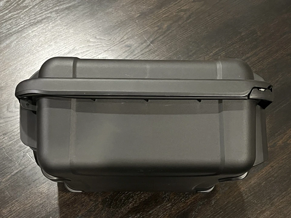 Nanuk 930 Pistolas Armas de Fuego Glock HK Impermeable Estuche Rígido Negro Llaves de Bloqueo - Nuevo Foto 4 de 4