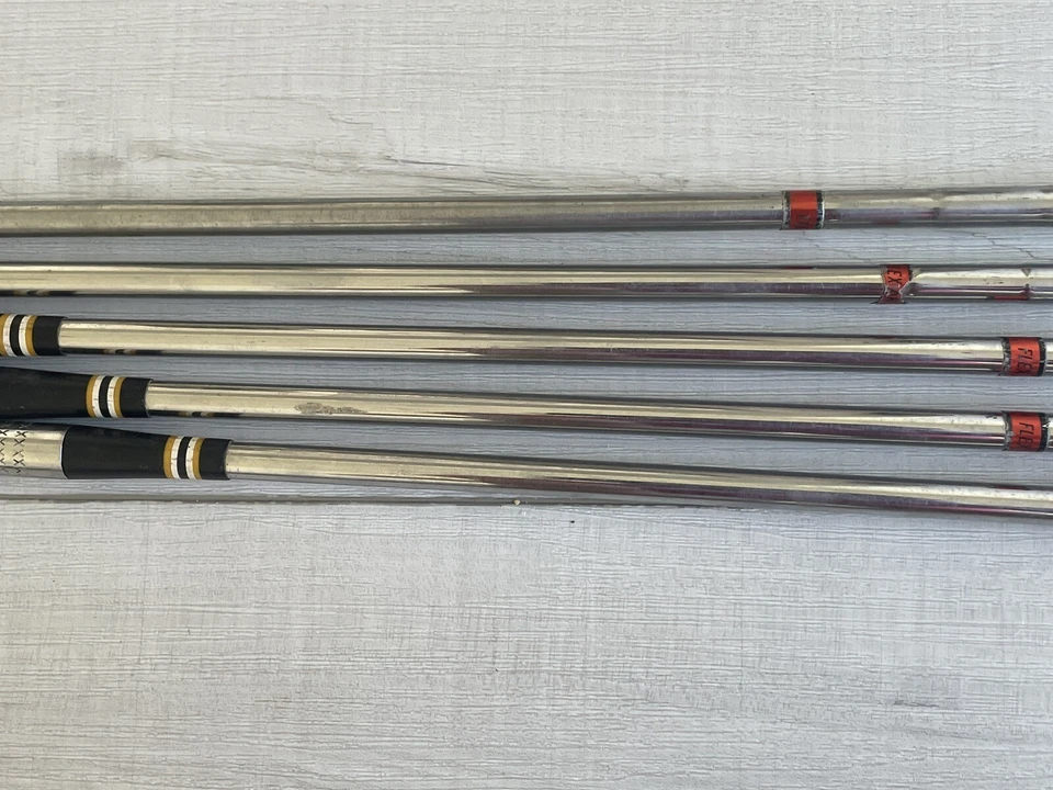 MacGregor Tommy Armour AT2 VFQ Iron Lot Medium Firm Right Hand 3 5 6 7 8 - Image 4 of 4