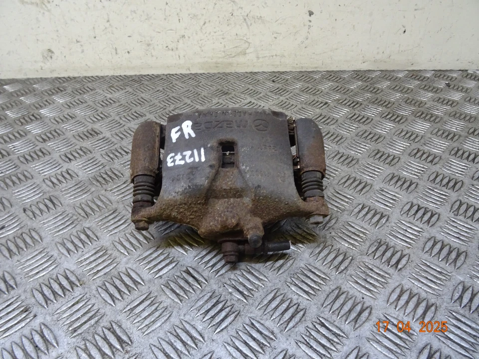 Pinza de freno delantera derecha Mazda 3 Sport 2017 navegación BM 2,0 gasolina MK3 REF11273 Foto 4 de 4