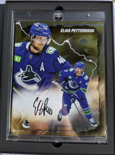 2024-25 Fanatics Under Wraps Emanate Hockey Elias Pettersson Gold Auto /50
