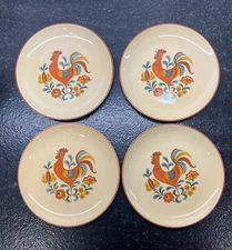 Taylor Smith Taylor Reveille Rooster Bread Plates 6 5/8 Red Trim Set 4