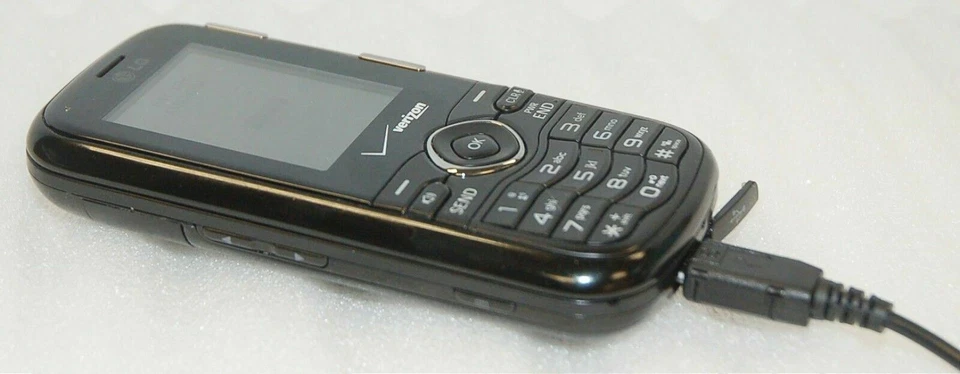 LG VN250 Cosmos Verizon BLACK Cell Phone 1.3 MP Slider Qwerty 1xRTT Grade B - Image 4 of 4
