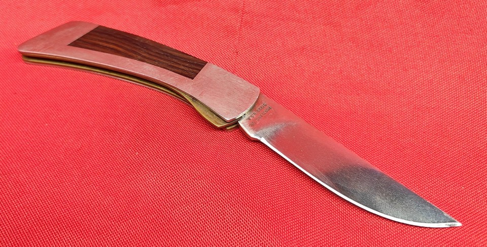 Classic single-lock Gerber folding knife made in Portland, Oregon — a genuine piece of American EDC history from the golden era of USA-made pocket knives.