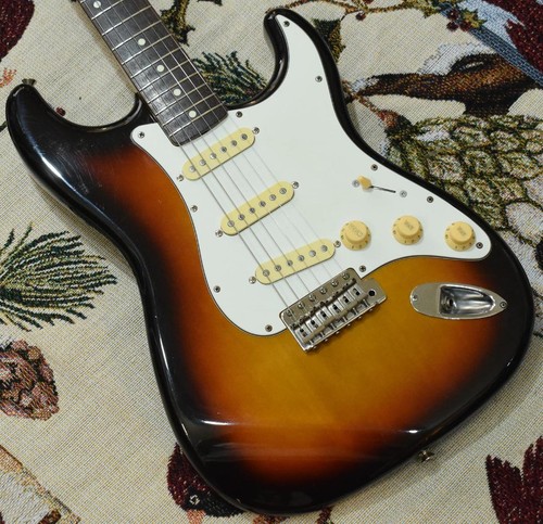 Squier Fender Japan E-Serial Sst-30 1987
