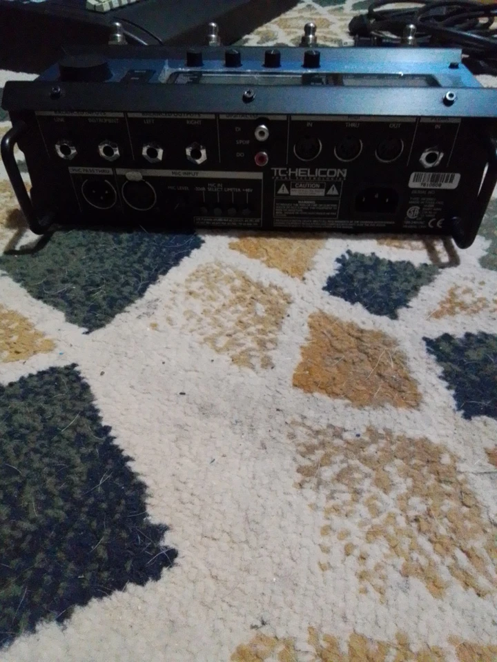 TC Helicon Voicelive Vocal Processor - First Generation HFW001 - Tested - Image 4 of 4