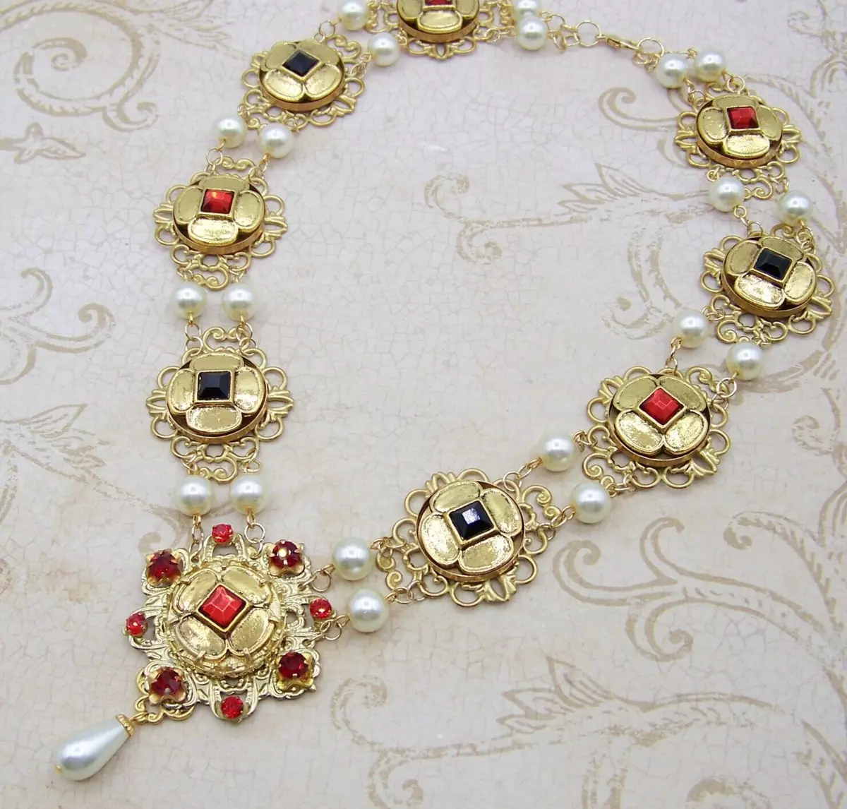 Replica jewelry outlet