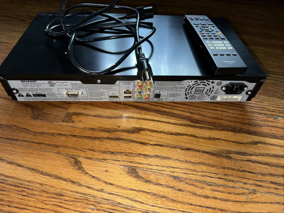 Sharp BD-HP70/ HP70U AQUOS Blu-Ray Disc Player With Remote Bundle m970 — 第 3/3 张图片