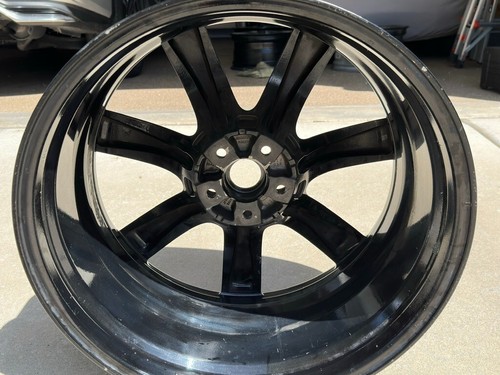Nissan GT-R 2009–2011 Front Wheel Original having had only one tire mounted. - Picture 12 of 15