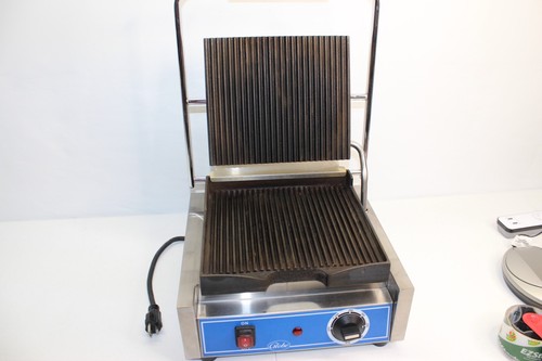 globe panini press