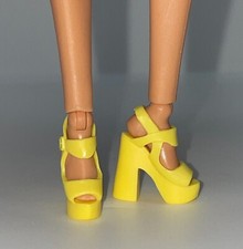 Barbie Made to Move Looks 15 Petite Doll Outfit Yellow Platform High Heel Shoes