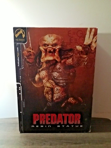Jungle Predator Statue Palisades Toys Limited Edition Promotional Statue