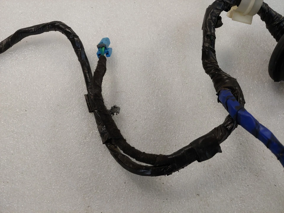 2005-2013 Chevrolet Corvette Z06 OEM Rear Body Wire Harness 25963808, 10362535 - Image 3 of 4