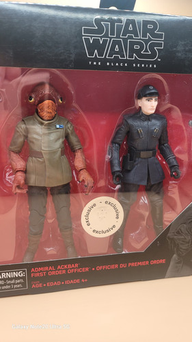 Hasbro Star Wars The Black Series Admiral Ackbar & First Order Officer #B7-1 - Picture 1 of 3
