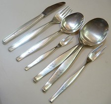 6 Pers.Bauhaus-Besteck/22tlg.Bruckmann/Party.Entwurf:K.Dittert v.1957.Monogr.TH