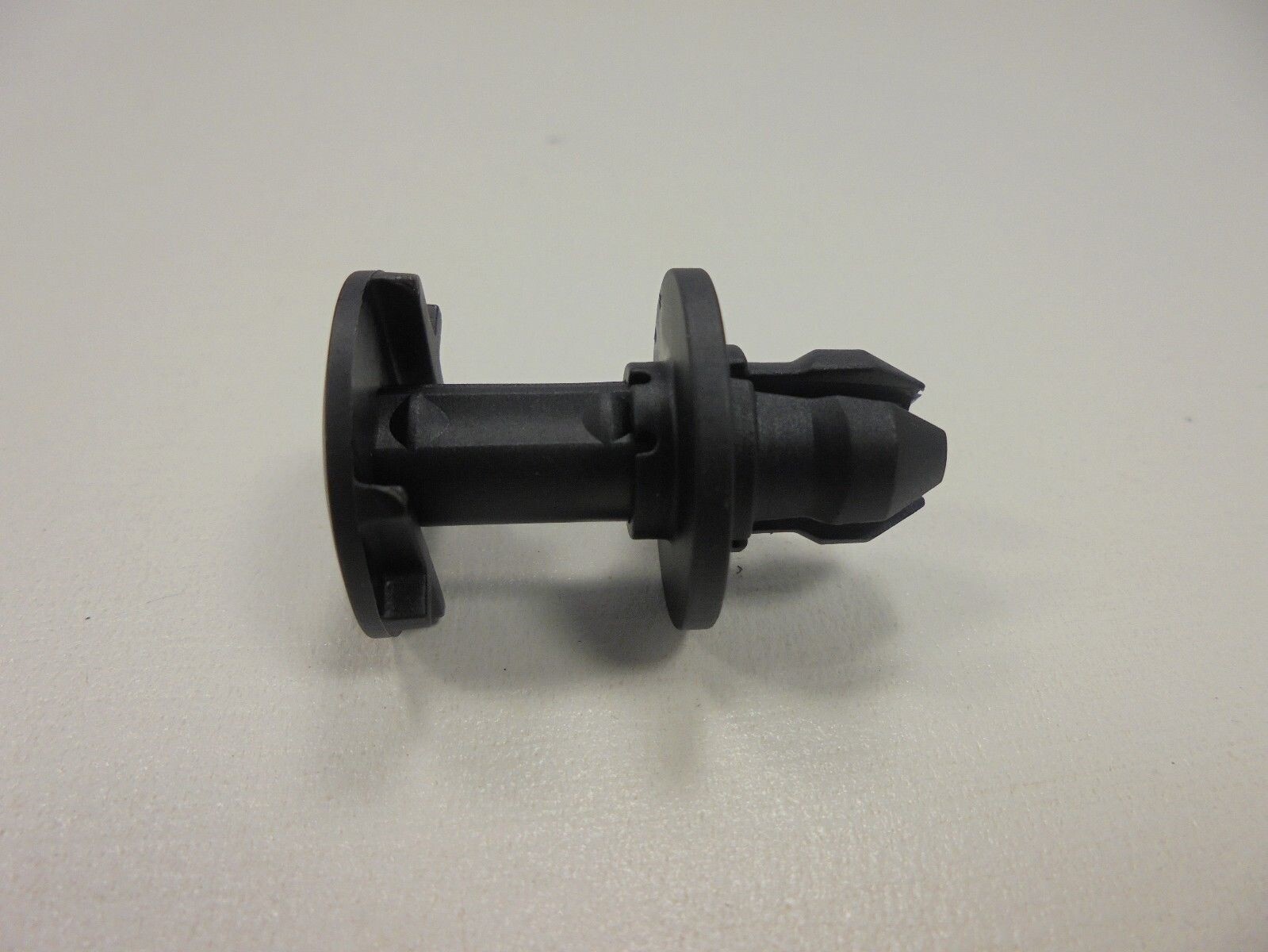 1224 Jeep Wrangler Gladiator New Front Air Dam Push Pin Mopar Factory