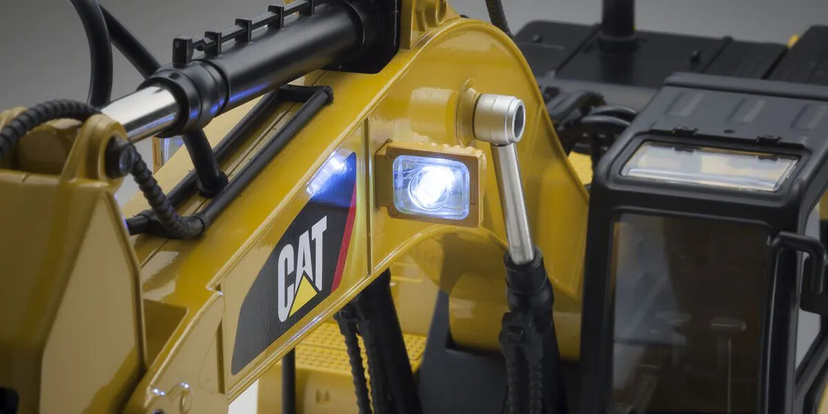 京商　1/20 Cat330D L Hydraulic Excavator 1/20 Scale Cat Radio Control Cat330D L Hydraulic Excavator