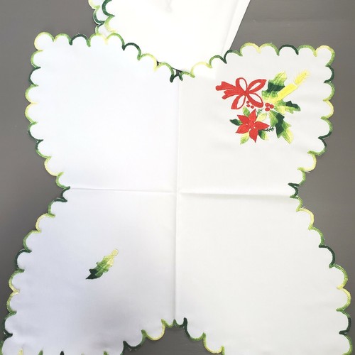 Embroidered 2 Doilies With Candles Great For The Holidays - Picture 8 of 11