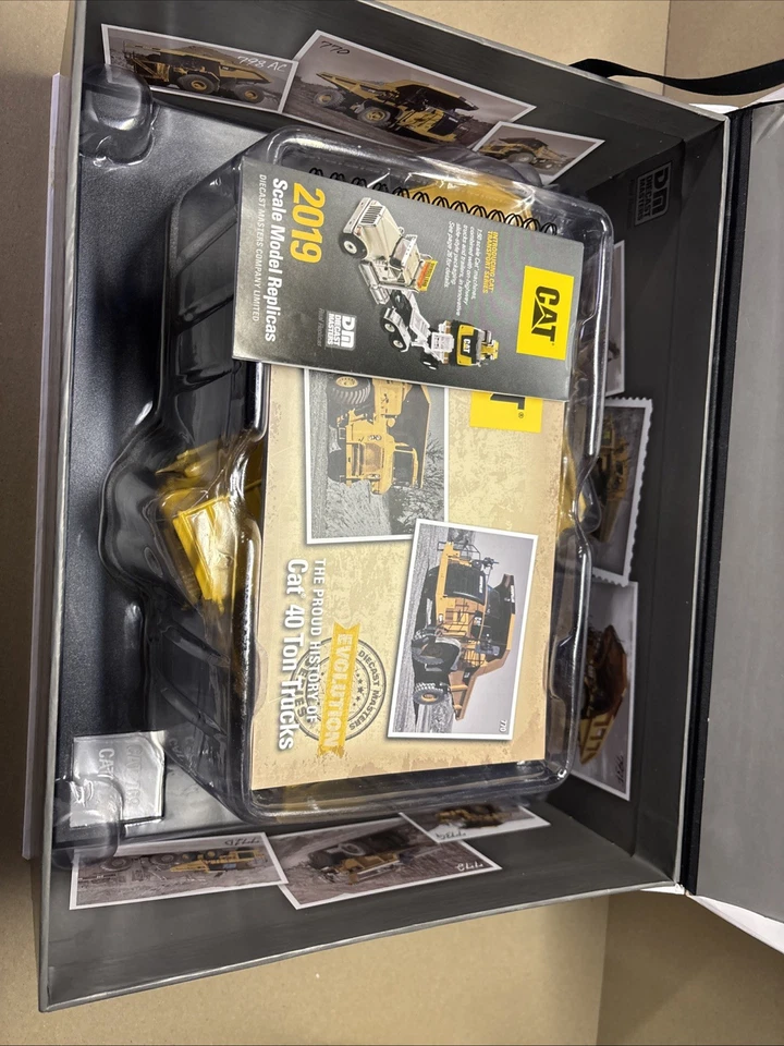 DieCast Masters 85562 1:50 Caterpillar 769 & Caterpillar 770 Off Highway Truck - Image 3 of 4