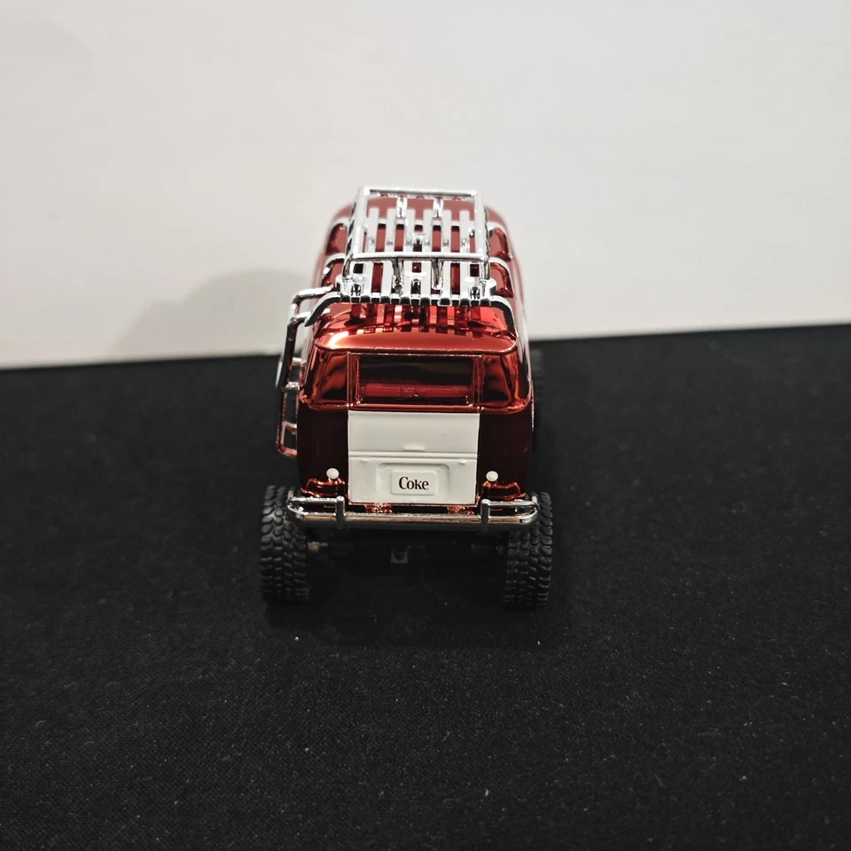 M2 Machines Custom coke 1960 VW Delivery Van 4x4 Christmas polar bears big foot - Image 4 of 4