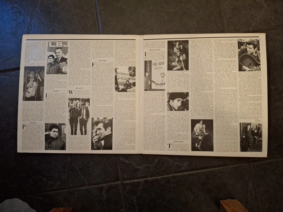 PHIL OCHS "CHORDS OF FAME" DOUBLE VINYL LP 1976 NM Foto 3 de 4