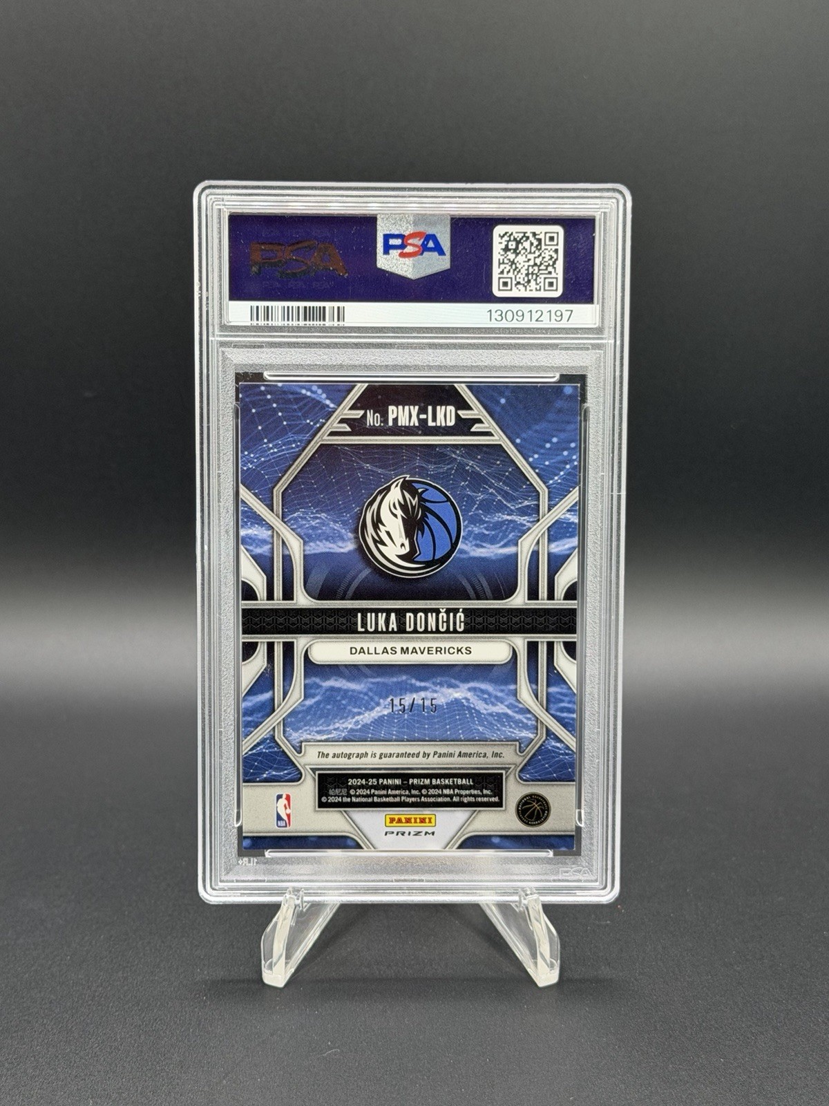 2024 Panini Prizm Luka Dončić Prizmatrix Sig-Snake Prizm Auto 15/15 PSA 9 view 2