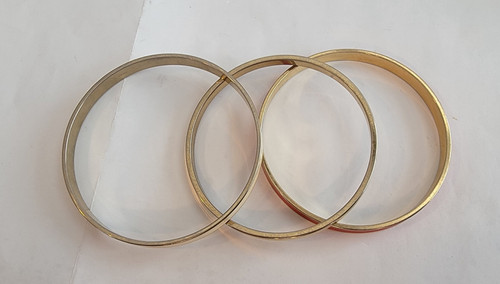 Braccialetti vintage (set di 3) rosso, tono oro e smalto bianco, 2 5/8" Rd/lotto di 3 - Foto 3 di 5