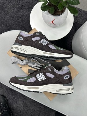 New Balance 991v2 Made in England - Licorice Size 8.5/9.5/10