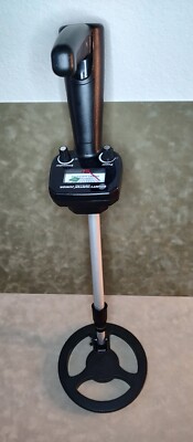 Bounty Hunter Jr Outdoor Compact Adjustable Metal Detector * tested working*