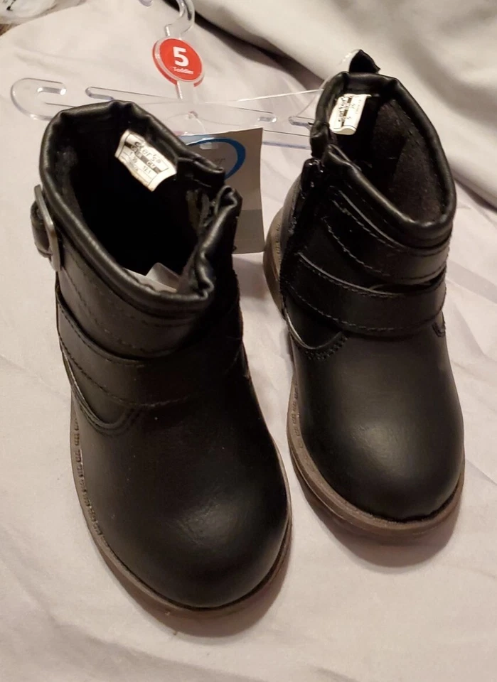 Bota Cindia Carter's para niña - negra talla 5 Foto 2 de 4