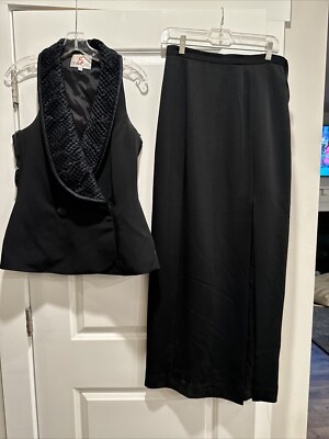 en francais Formal Skirt Suit Size 12 