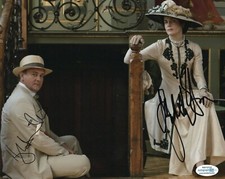 Hugh Bonneville Elizabeth McGorven Downton Autographed Signed 8x10 Photo ACOA 