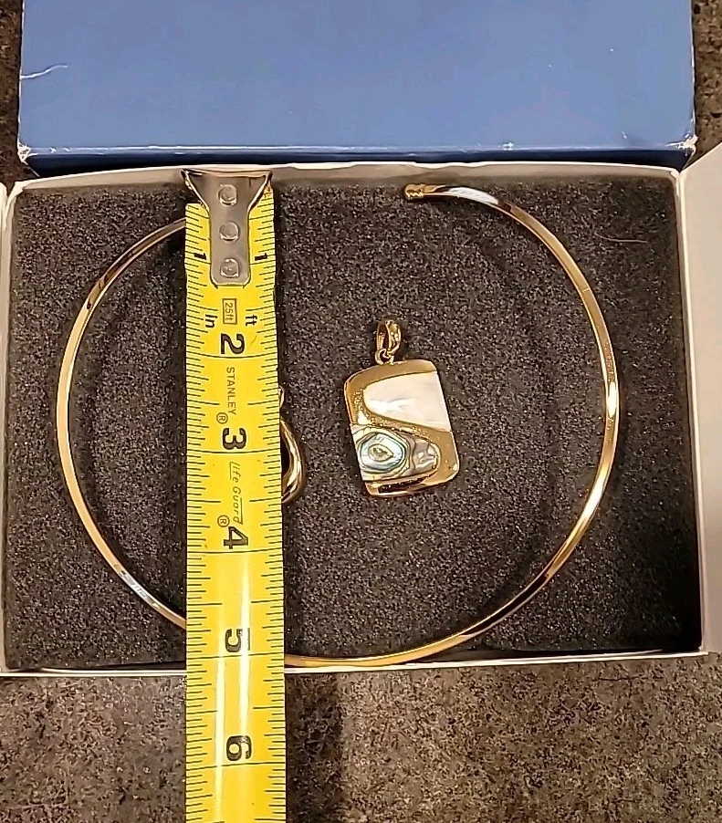 Lia Sophia “Water World” Mother of Pearl Pendant Slide ,“Deb” Collar Gold Tone - Image 4 of 4