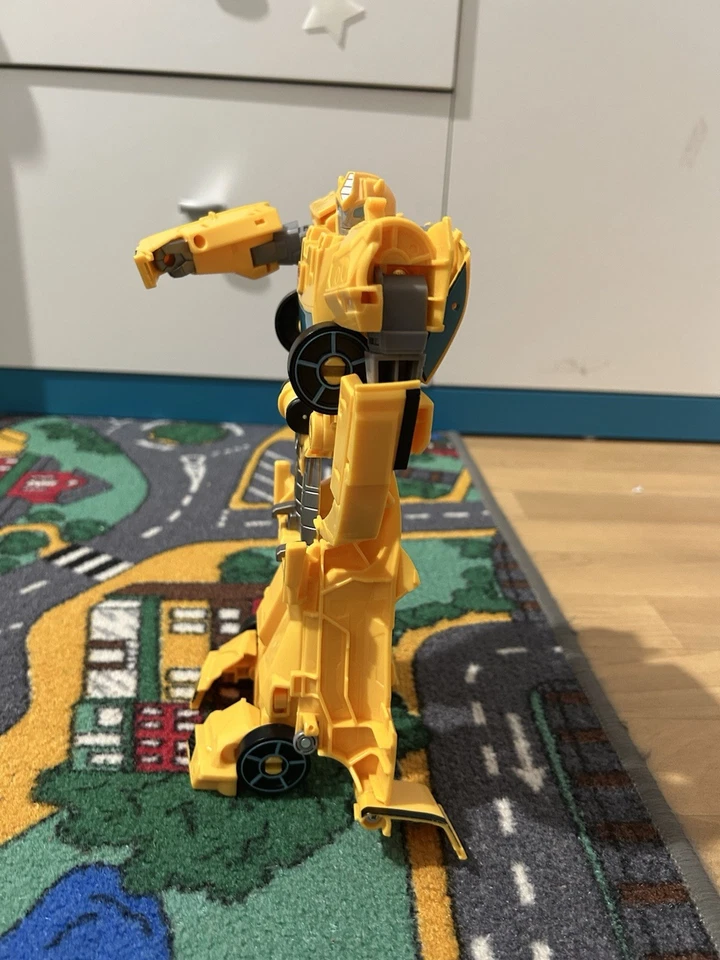 Transformers Bumblebee Cyberverse Adventures Dinobots Unite Roll N’ Change 2021 - Bild 2 von 4
