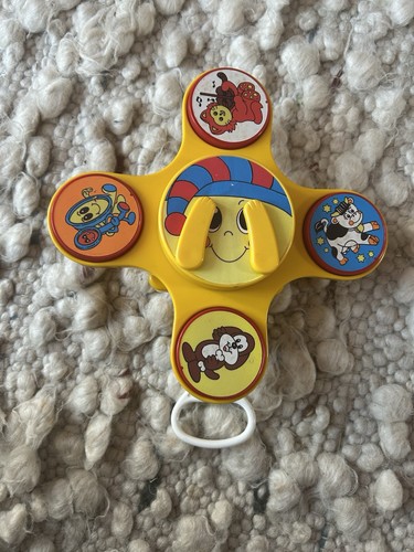 Vintage Tomy Musical Peek-a-Boo pull string cot toy 1982 Works