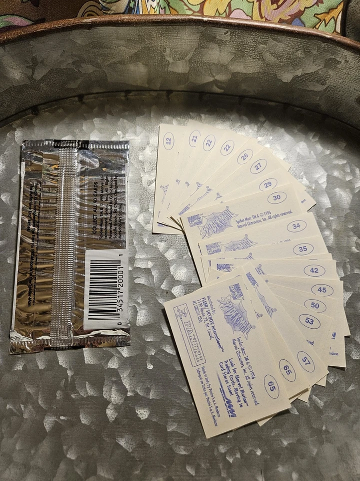 ENORME LOTE DE TARJETAS COLECCIONABLES SPIDERMAN: PAQUETE SELLADO 1992 Y 18 PEGATINAS PANINI 1996 Foto 2 de 2