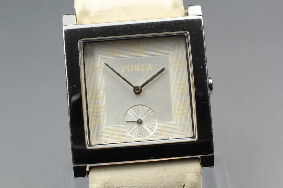 Feito no JAPÃO [Exc+5] Relógio Masculino FURLA ENERGIE Pequeno Segundo Tanque Quartzo 30mm - Imagem 3 de 4