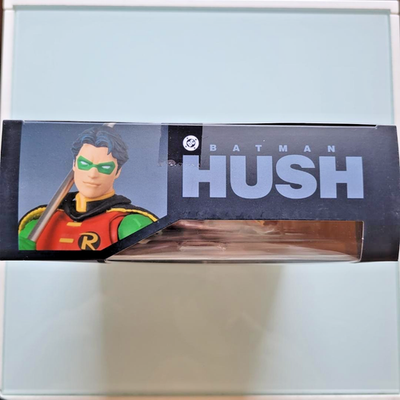 MAFEX No.264 Robin Batman Hush Ver Tim Drake 145mm Figure w/ Cape