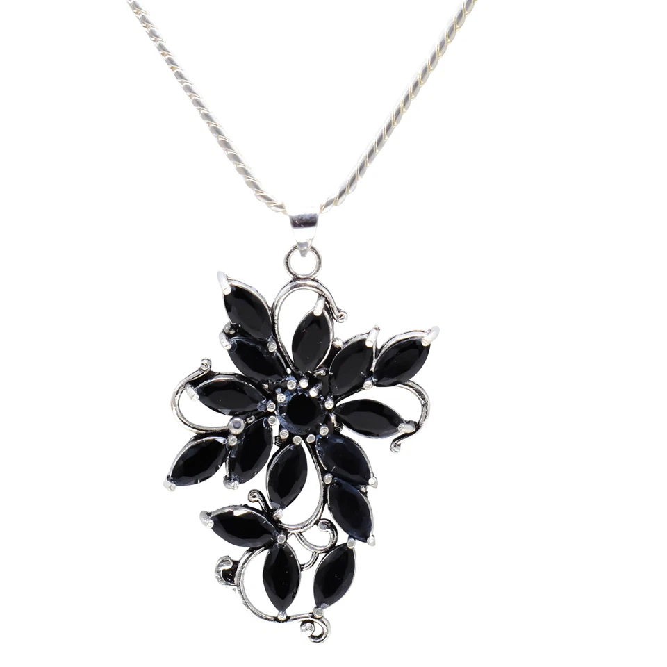 Collar hecho a mano con colgante de piedras preciosas de espinela negra de plata de ley 925 de 20 pulgadas Foto 3 de 4