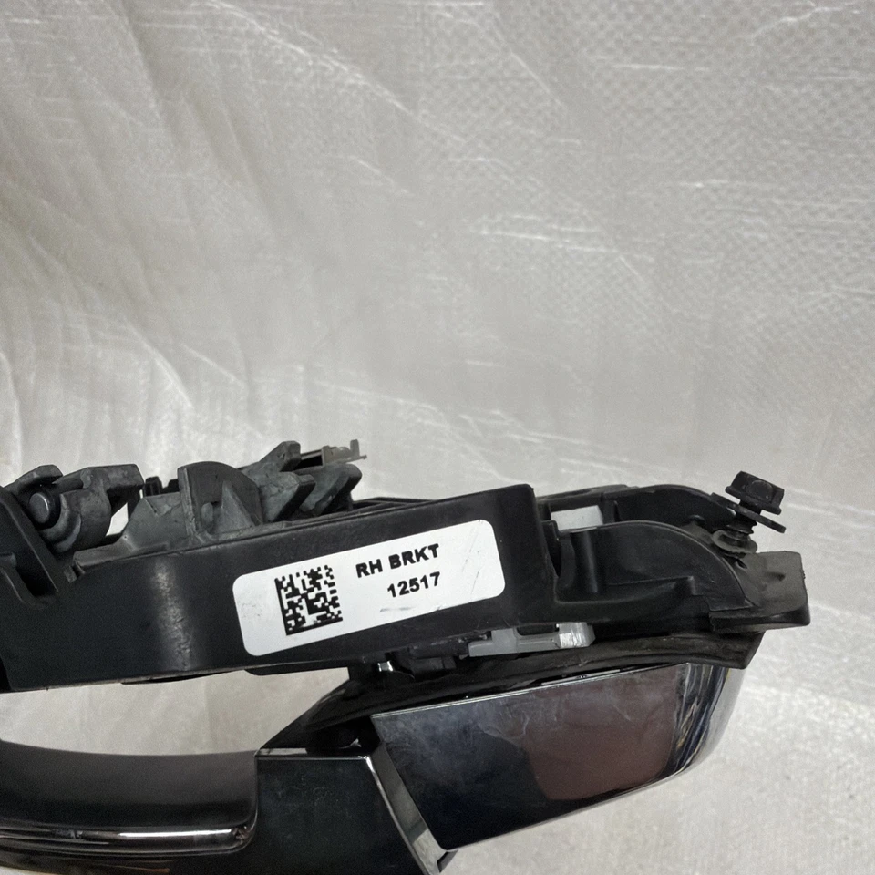 Chevrolet Volt 2016 lado derecho del pasajero manija de la puerta delantera gris Foto 4 de 4