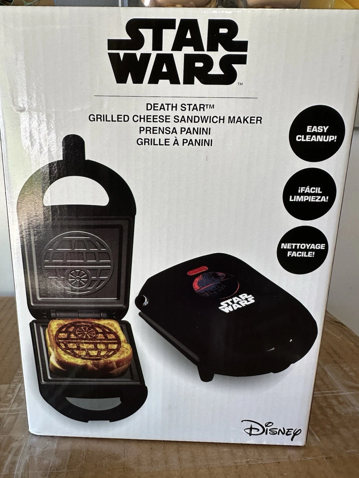 STAR WARS DEATH STAR GRILLED CHEESE SANDWICH MAKER PANINI PRESS NEW NUB DISNEY