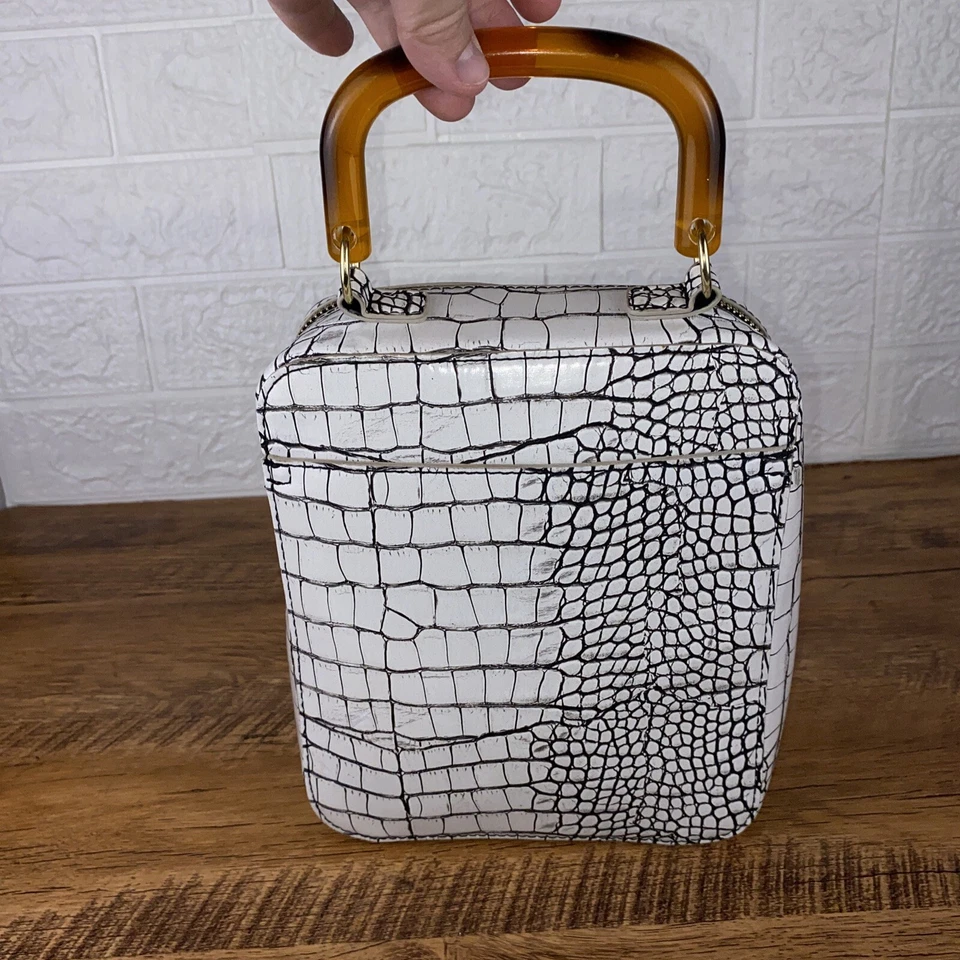 Bolso Gianni Bini cocodrilo blanco y negro en relieve Foto 2 de 4