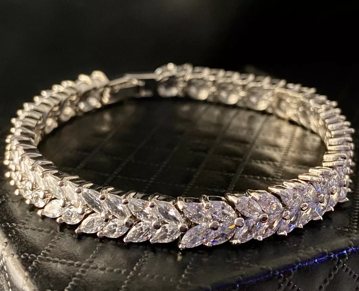 19cwt Marquise Simulated Diamond Tennis Bracelet 18k White Gold