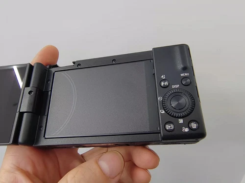 Sony ZV-1F 20.1MP 4K f/2 Vlogging Digital Camera - Black & Battery - Picture 13 of 15