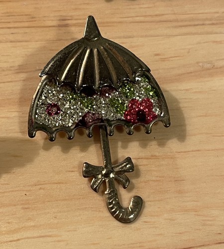Vintage Brooch Pin Lot Umbrella Butterfly Bow Flower Wreath - Picture 6 of 8