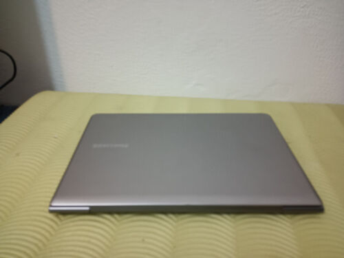 SAMSUNG NP530U QUAD I5-3317U 8gb 14" 128gb ssd m2 WIN11 - Foto 4 di 8